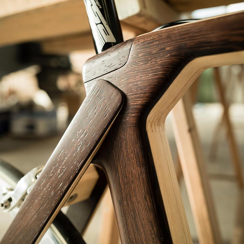 Telaio in legno bicolore Valgrande di CarrerBikes