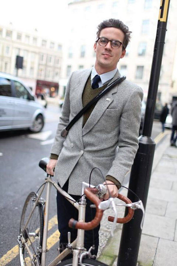 Sono sempre più i gentiluomini in bicicletta